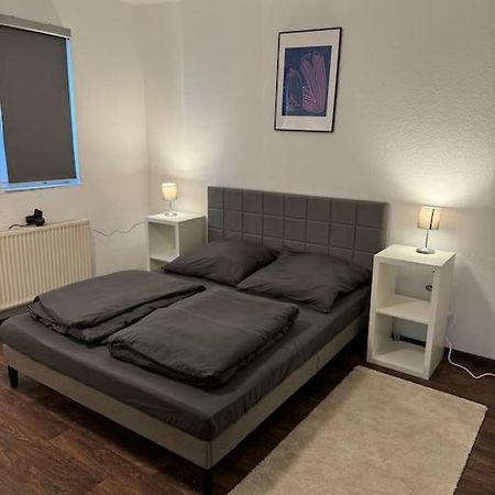 Townhouse Fuer 10 Personen Mit Garten Esslingen am Neckar Екстер'єр фото