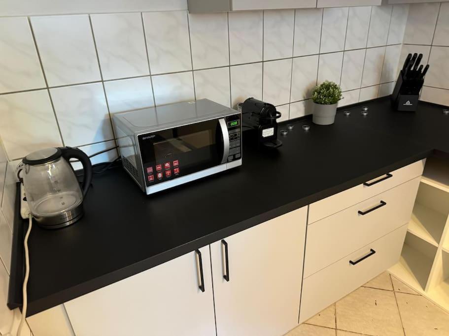 Townhouse Fuer 10 Personen Mit Garten Esslingen am Neckar Екстер'єр фото