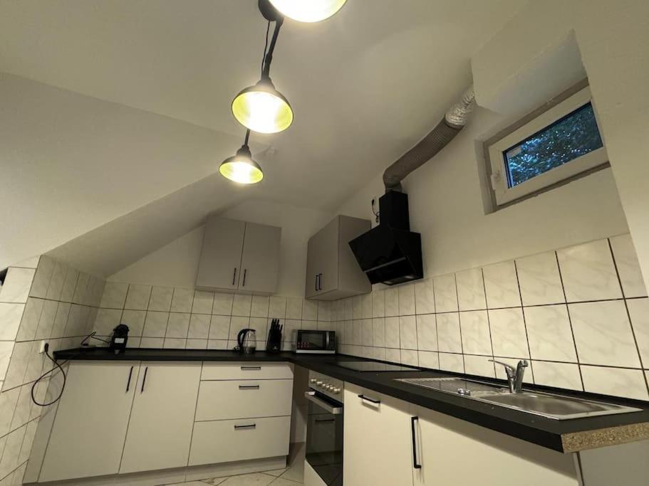 Townhouse Fuer 10 Personen Mit Garten Esslingen am Neckar Екстер'єр фото