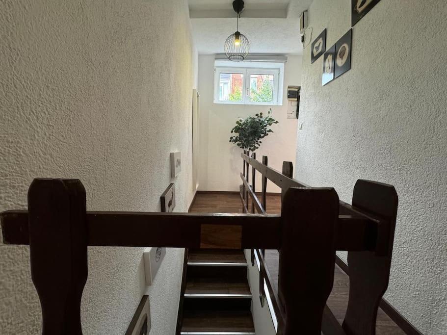 Townhouse Fuer 10 Personen Mit Garten Esslingen am Neckar Екстер'єр фото
