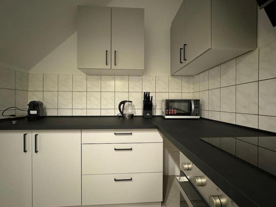 Townhouse Fuer 10 Personen Mit Garten Esslingen am Neckar Екстер'єр фото