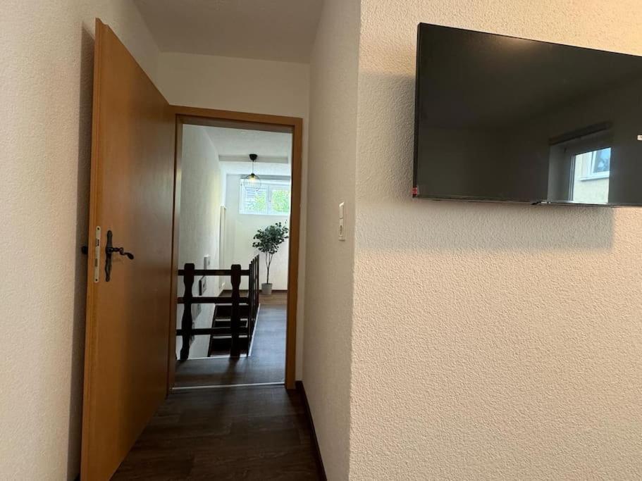 Townhouse Fuer 10 Personen Mit Garten Esslingen am Neckar Екстер'єр фото